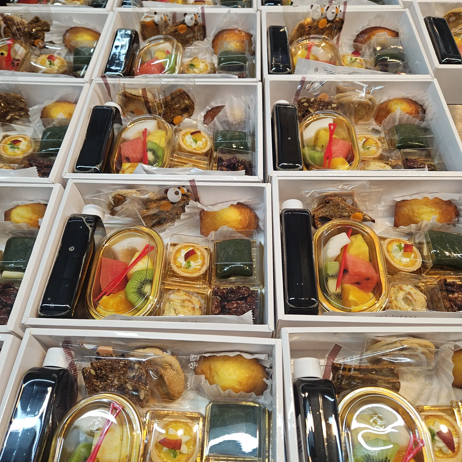 학회 커피브레이크 다과박스 마카롱과 쿠키 구성