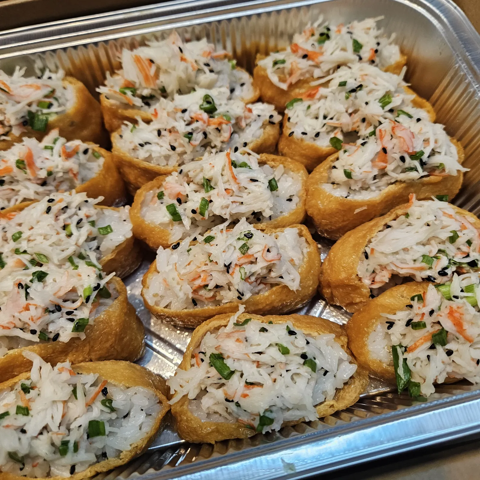 브런치 케이터링 빵과 에그메뉴 플래터 구성