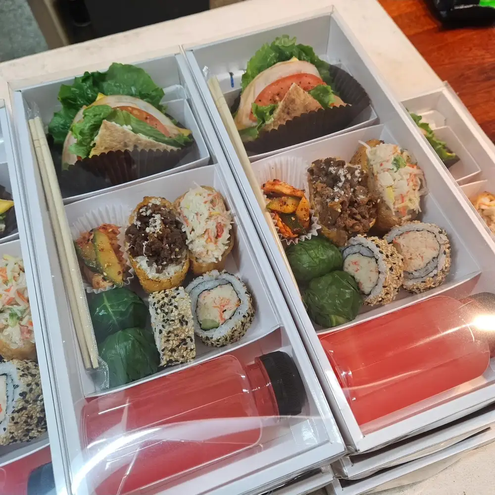 단체도시락 개별 박스 구성